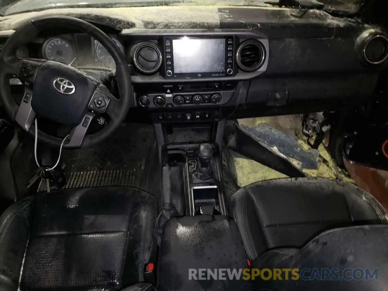 8 Photograph of a damaged car 3TMCZ5AN8LM340377 TOYOTA TACOMA 2020