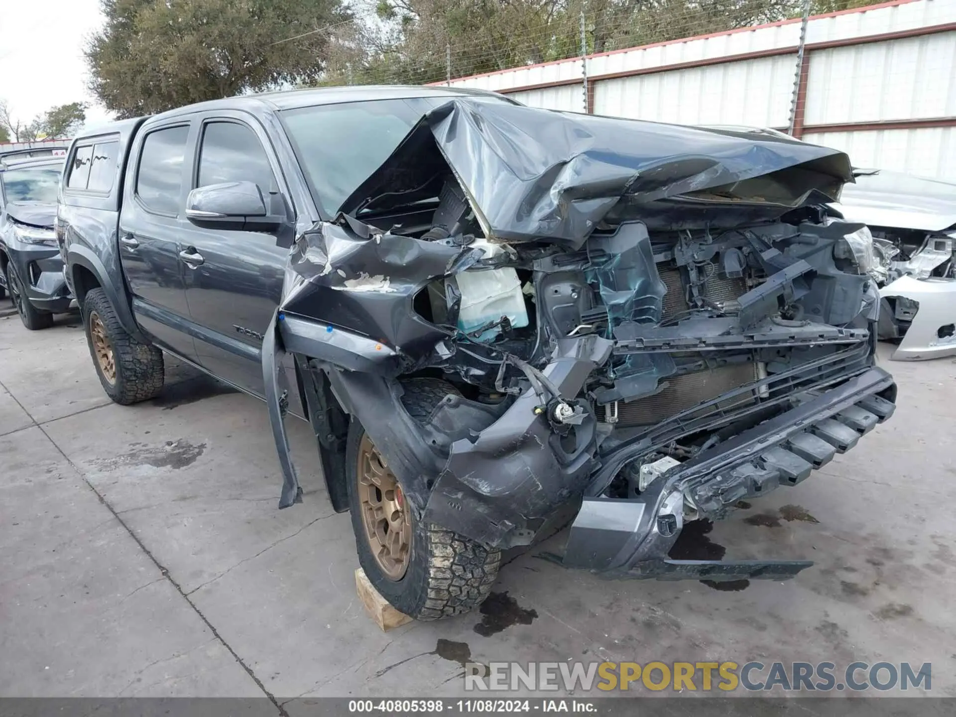 1 Фотография поврежденного автомобиля 3TMCZ5AN8LM343067 TOYOTA TACOMA 2020