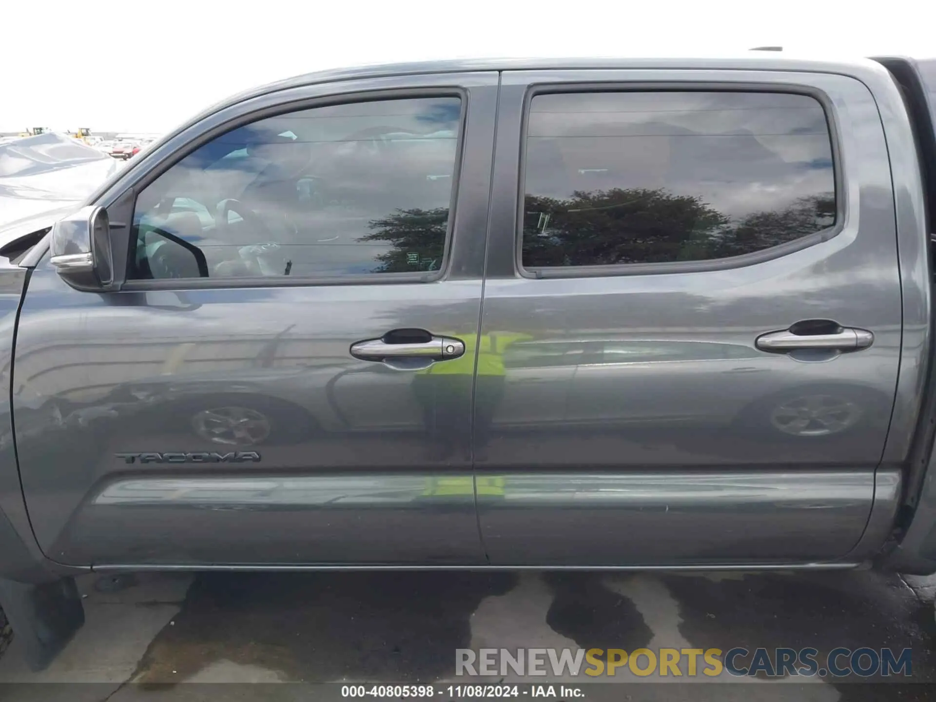 15 Фотография поврежденного автомобиля 3TMCZ5AN8LM343067 TOYOTA TACOMA 2020