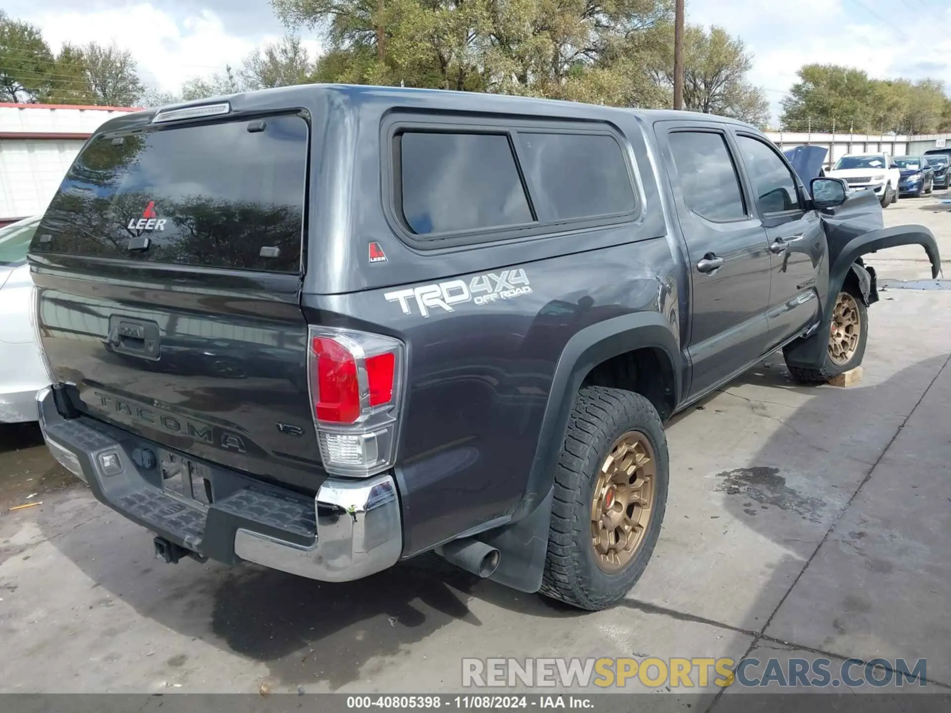 4 Фотография поврежденного автомобиля 3TMCZ5AN8LM343067 TOYOTA TACOMA 2020