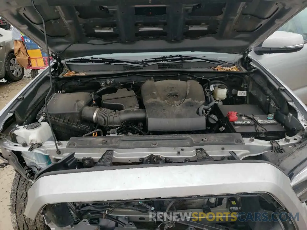 11 Photograph of a damaged car 3TMCZ5AN8LM350746 TOYOTA TACOMA 2020