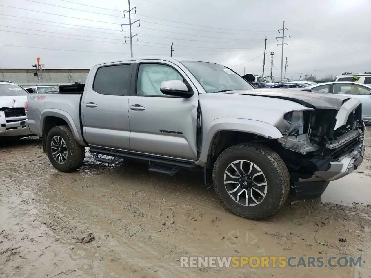 4 Photograph of a damaged car 3TMCZ5AN8LM350746 TOYOTA TACOMA 2020
