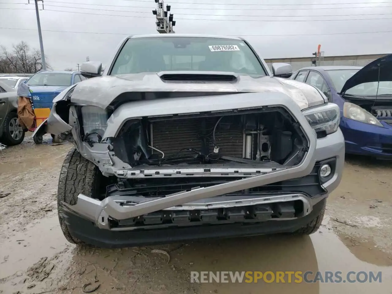 5 Photograph of a damaged car 3TMCZ5AN8LM350746 TOYOTA TACOMA 2020
