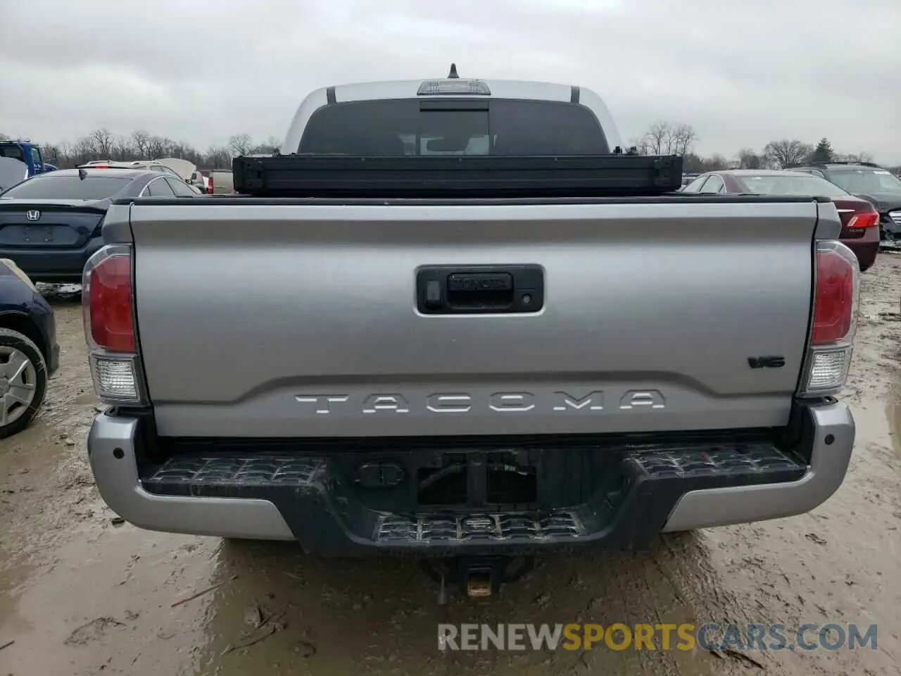 6 Photograph of a damaged car 3TMCZ5AN8LM350746 TOYOTA TACOMA 2020