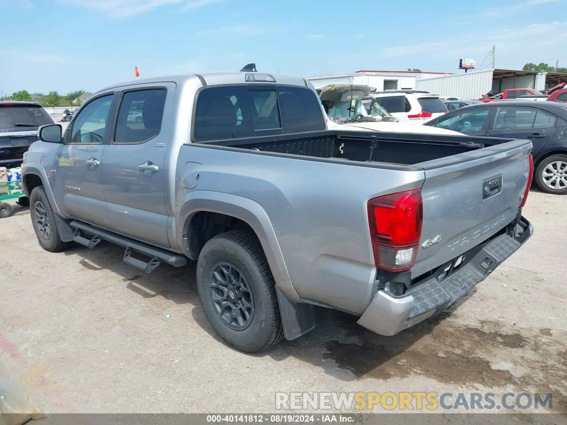 3 Фотография поврежденного автомобиля 3TMCZ5AN9LM339304 TOYOTA TACOMA 2020