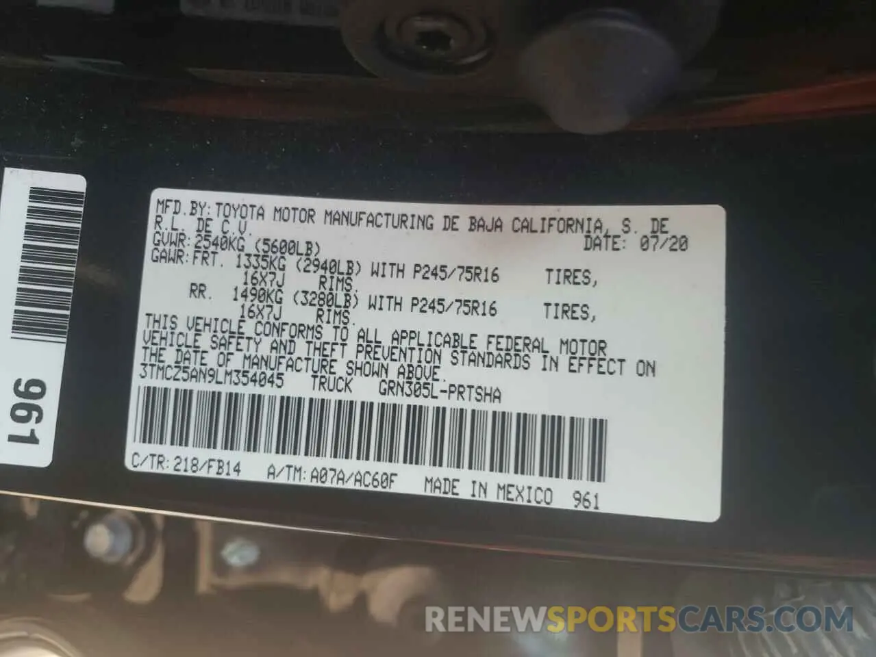 10 Photograph of a damaged car 3TMCZ5AN9LM354045 TOYOTA TACOMA 2020