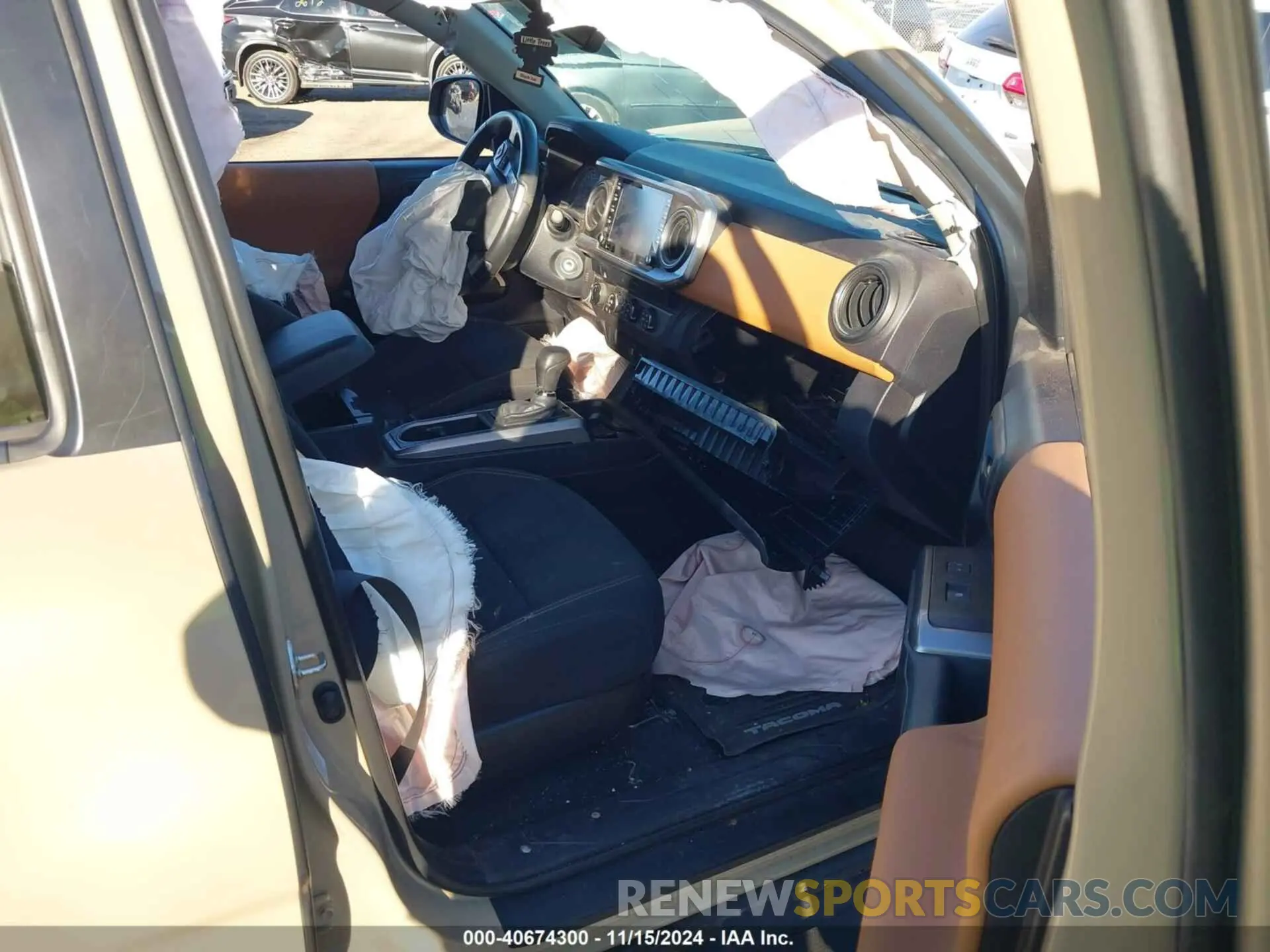 5 Photograph of a damaged car 3TMCZ5ANXLM341692 TOYOTA TACOMA 2020