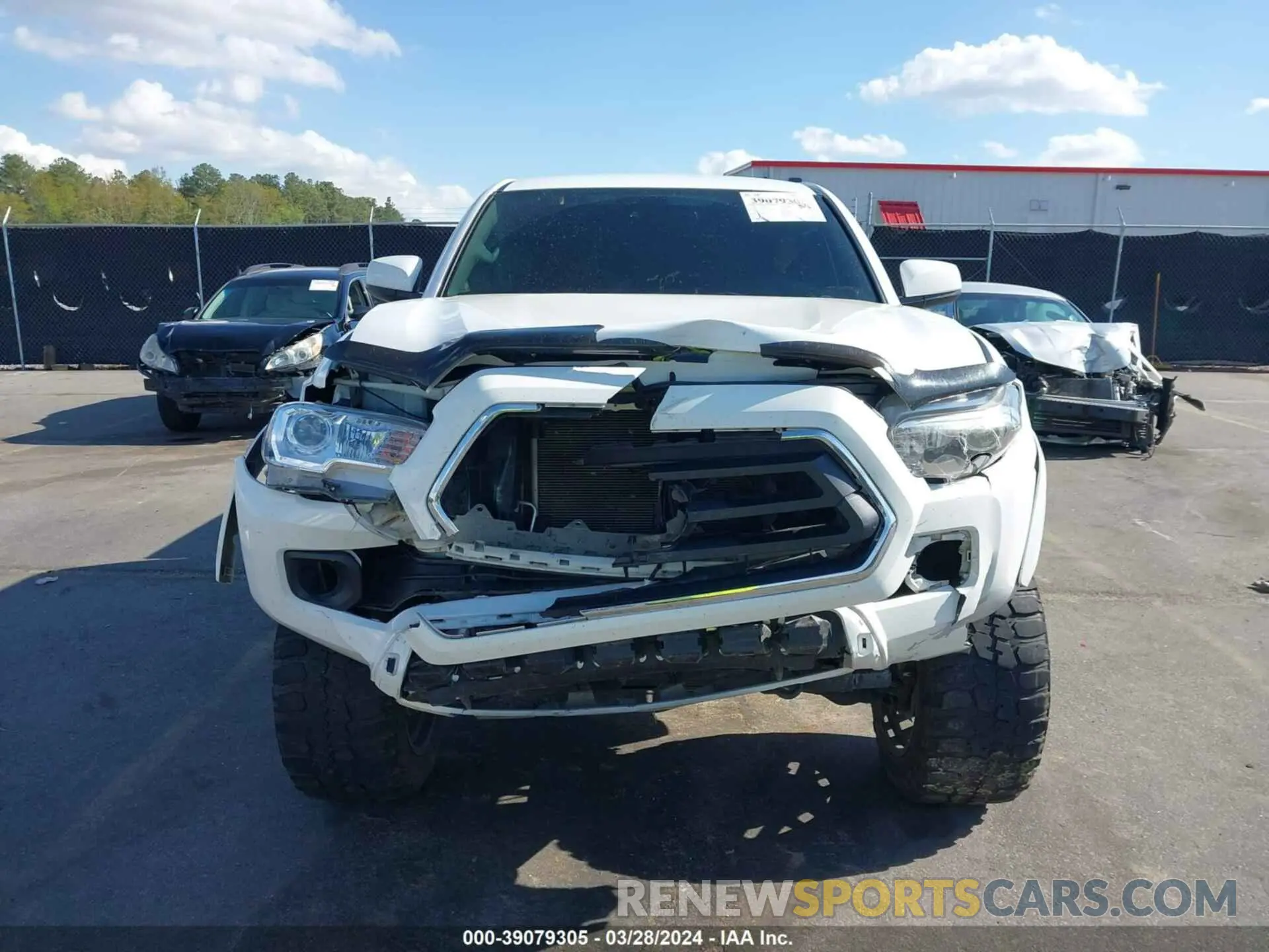 12 Фотография поврежденного автомобиля 3TYAZ5CN8LT001045 TOYOTA TACOMA 2020