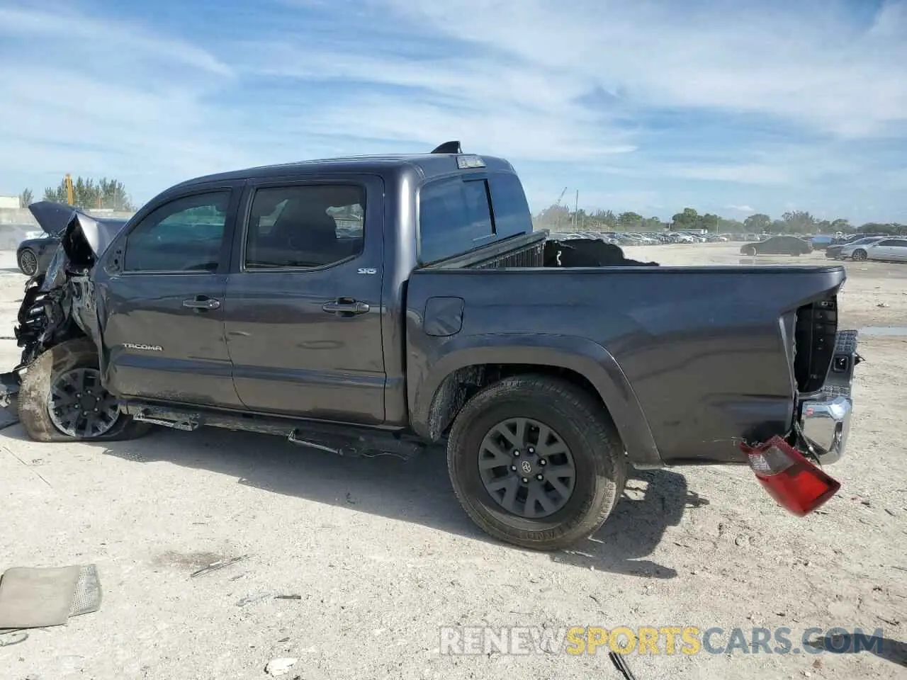 2 Photograph of a damaged car 3TYCZ5AN0LT006817 TOYOTA TACOMA 2020