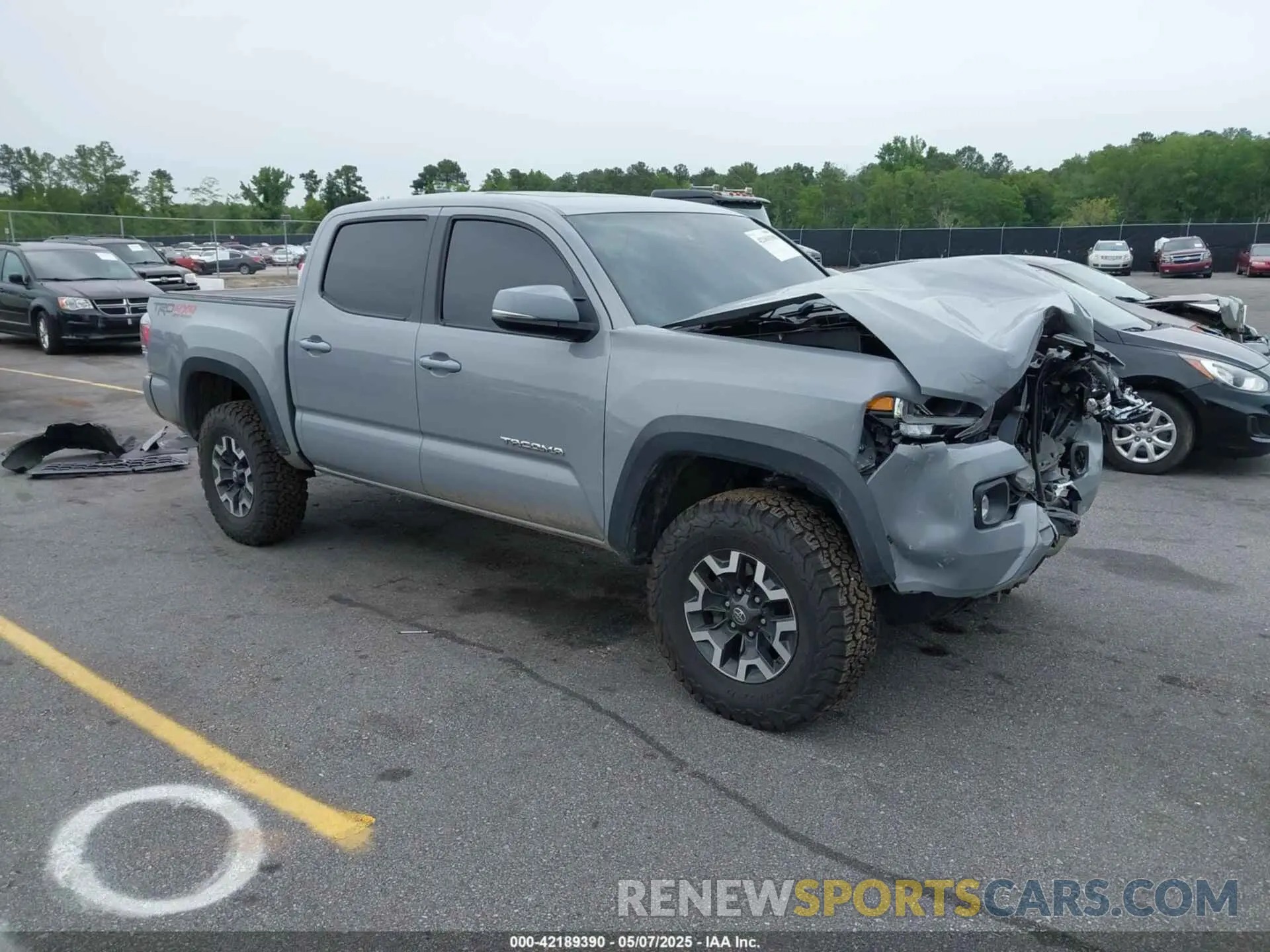 1 Photograph of a damaged car 3TYCZ5AN1LT005059 TOYOTA TACOMA 2020