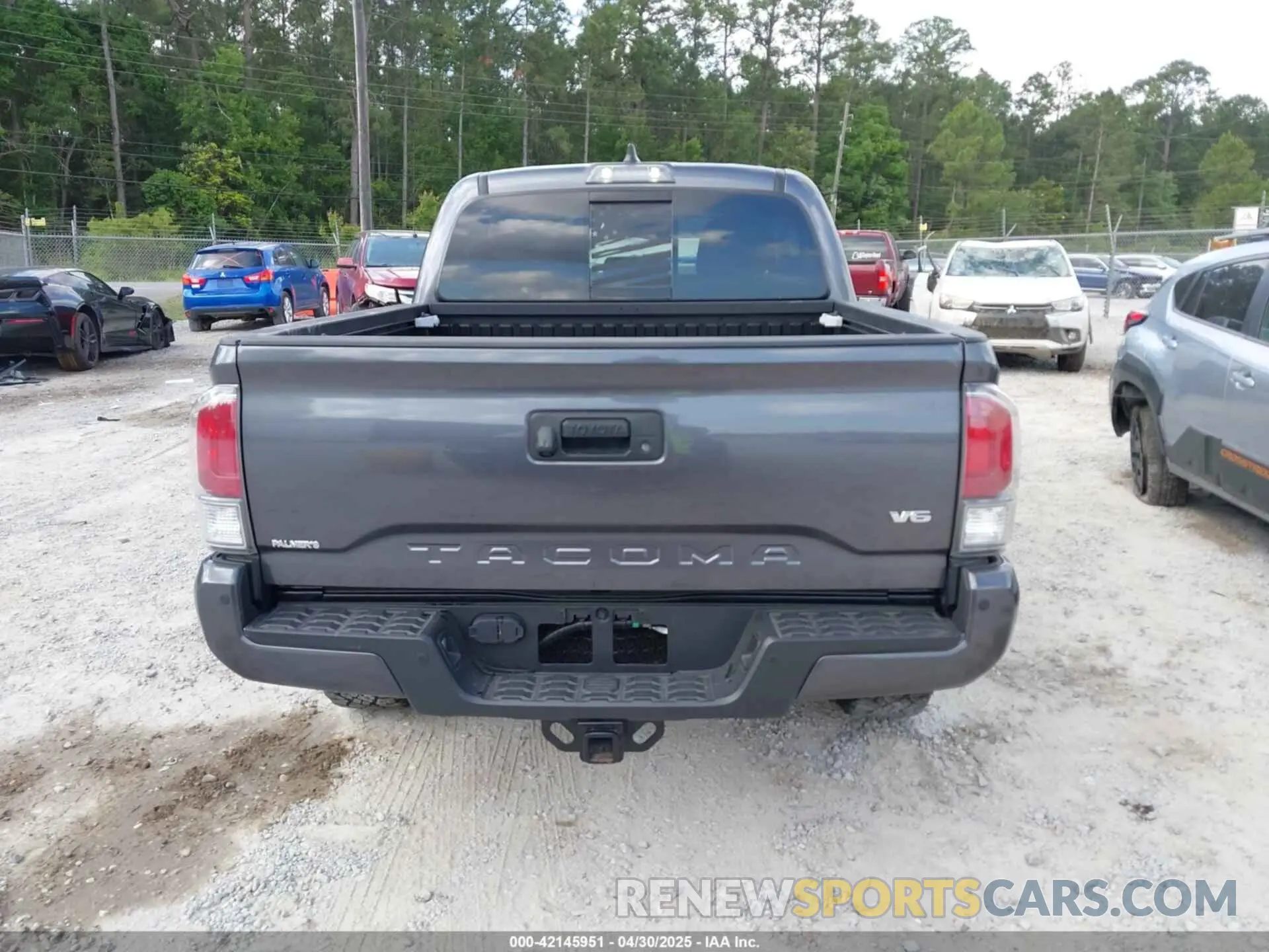16 Photograph of a damaged car 3TYCZ5AN5LT003864 TOYOTA TACOMA 2020