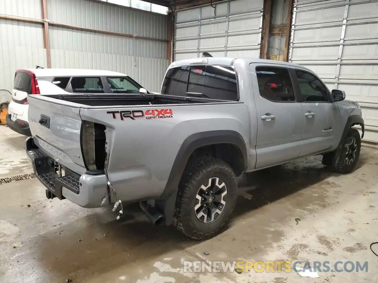 3 Photograph of a damaged car 3TYCZ5AN6LT005557 TOYOTA TACOMA 2020