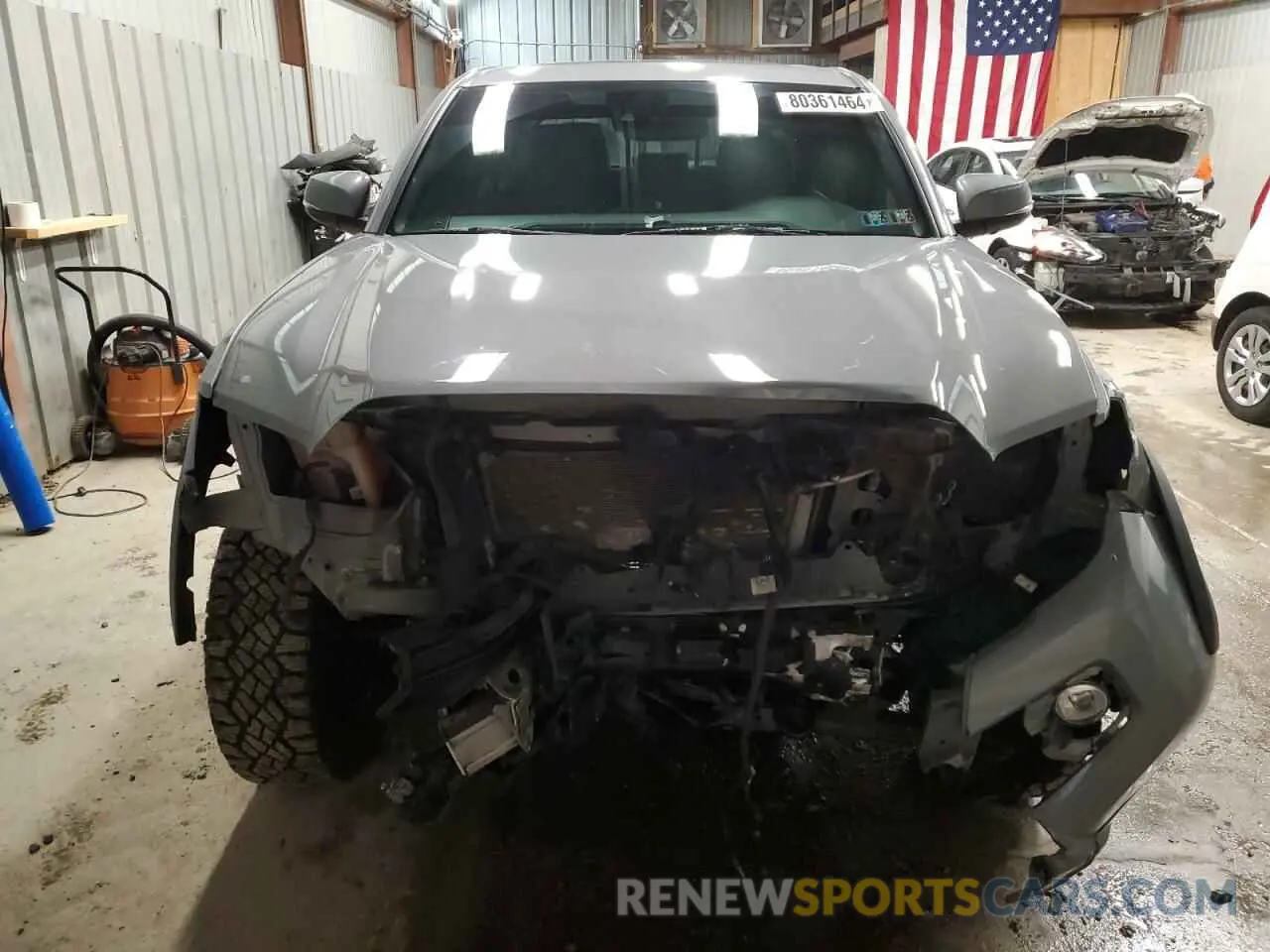 5 Photograph of a damaged car 3TYCZ5AN6LT005557 TOYOTA TACOMA 2020
