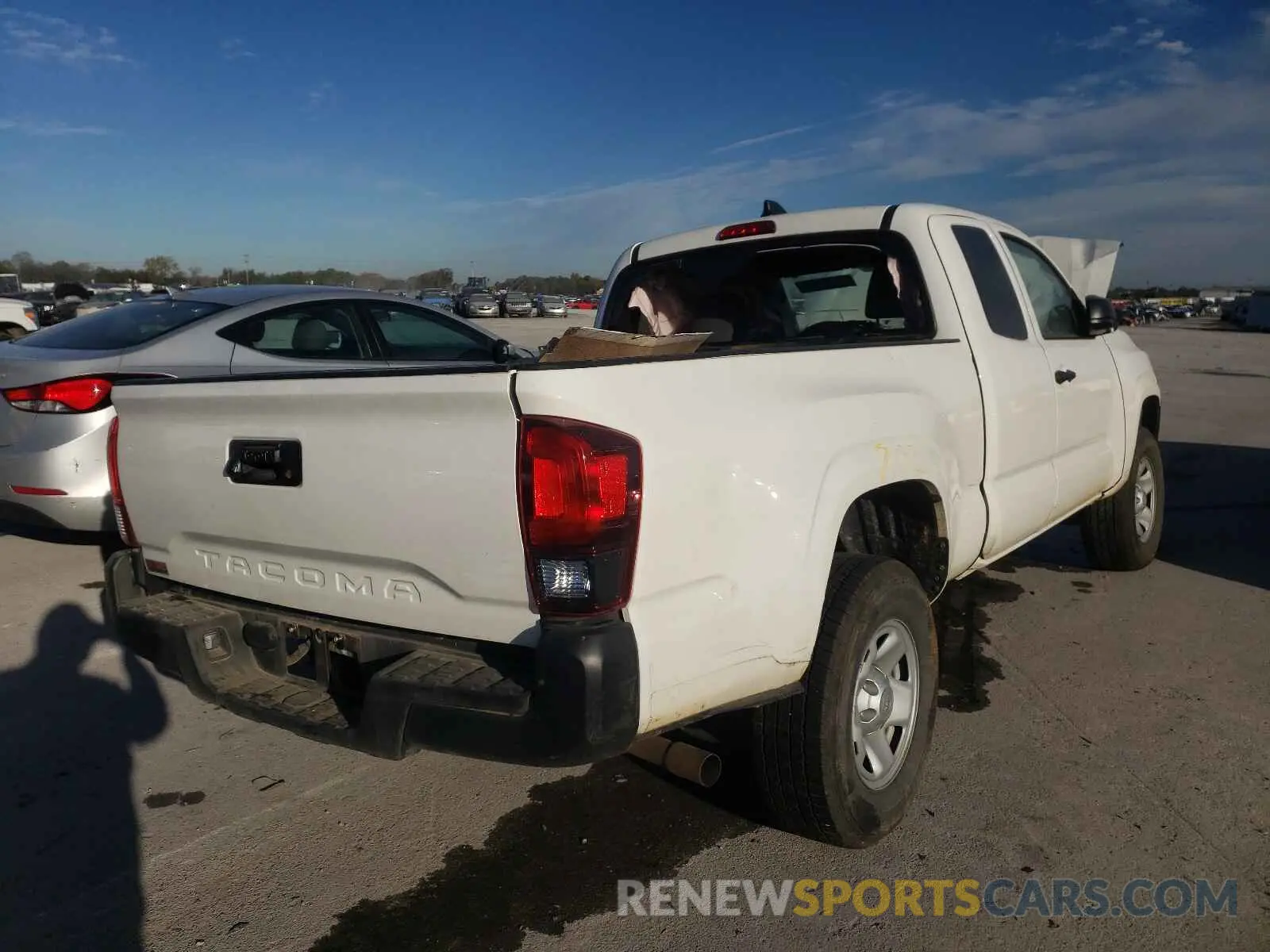 4 Photograph of a damaged car 3TYRX5GN4LT005306 TOYOTA TACOMA 2020