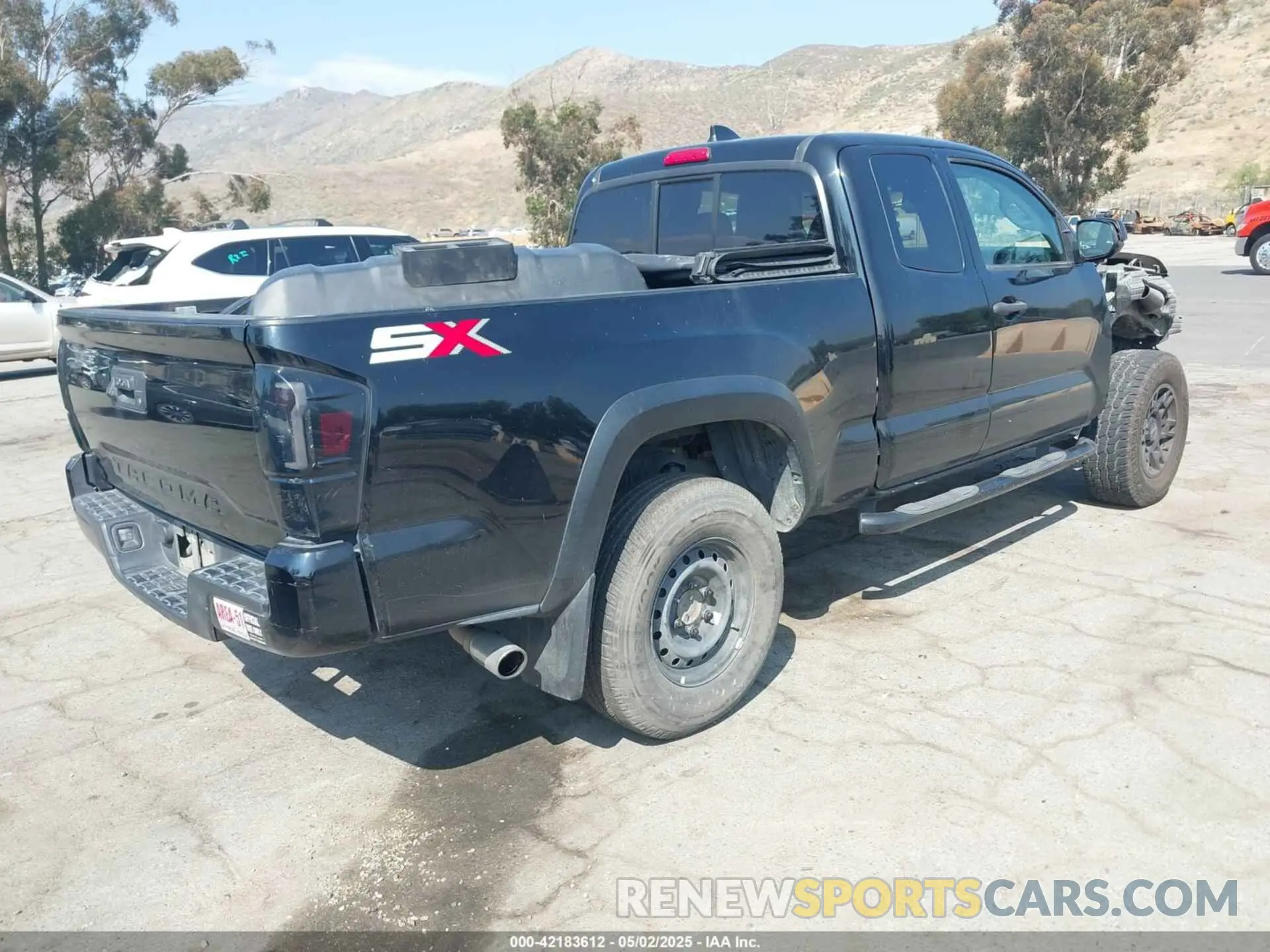 4 Photograph of a damaged car 3TYRX5GN6LT001581 TOYOTA TACOMA 2020