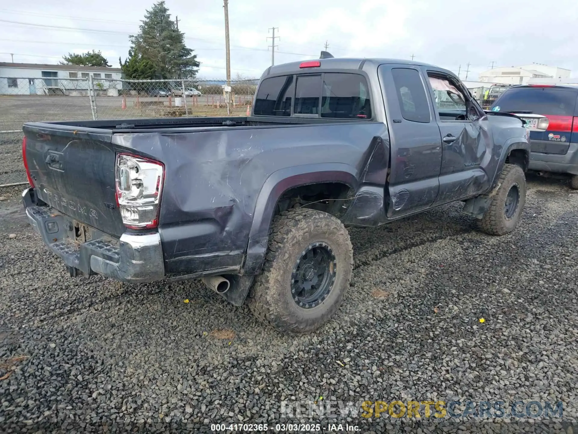 4 Фотография поврежденного автомобиля 3TYSZ5AN4LT005455 TOYOTA TACOMA 2020