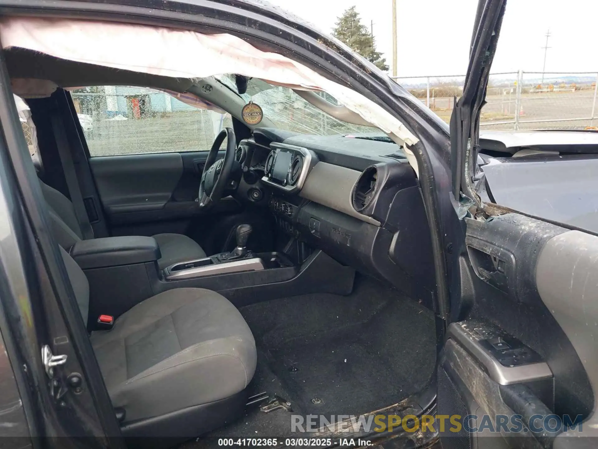 5 Фотография поврежденного автомобиля 3TYSZ5AN4LT005455 TOYOTA TACOMA 2020