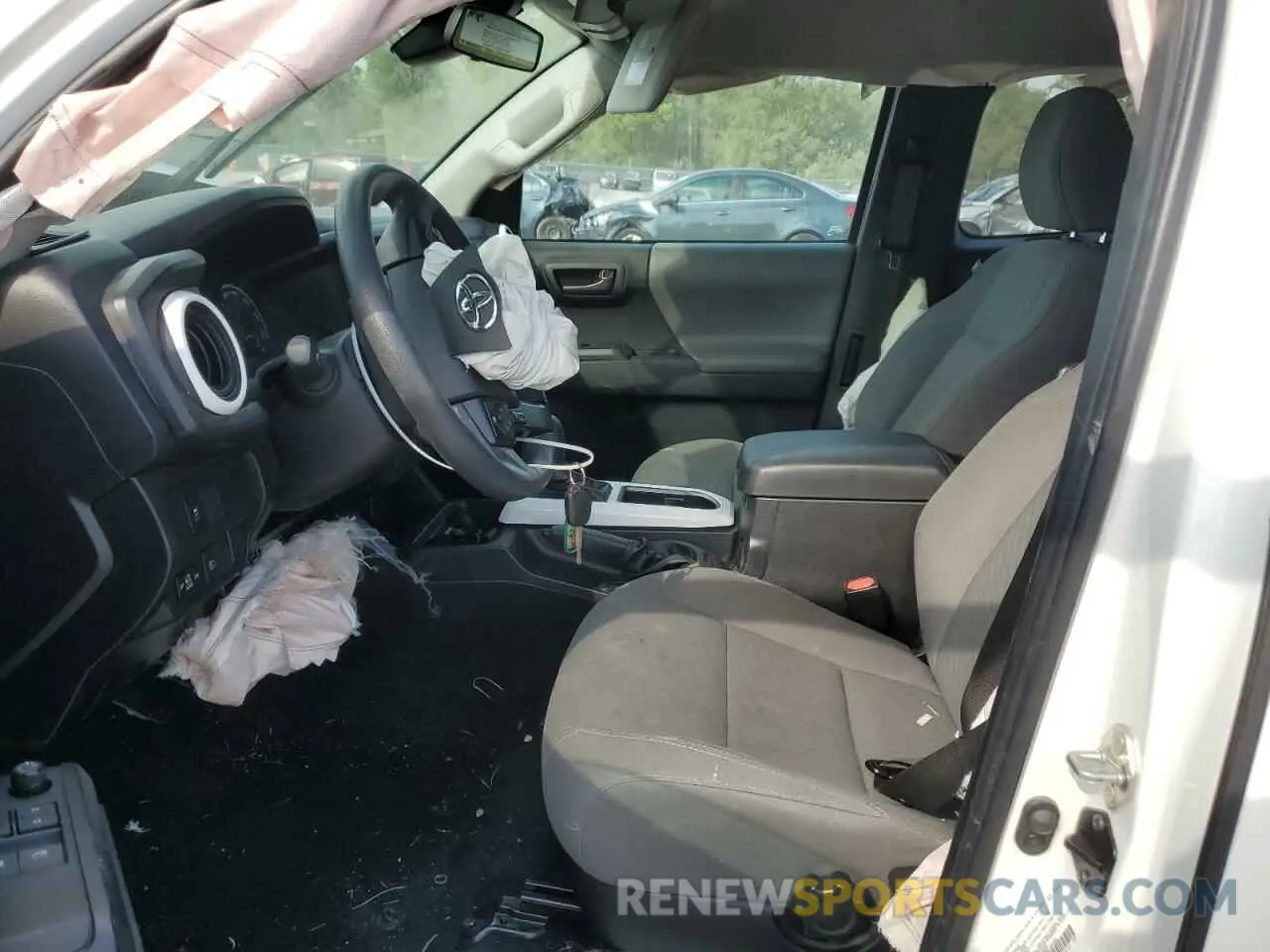 7 Photograph of a damaged car 3TYSZ5AN5LT006775 TOYOTA TACOMA 2020