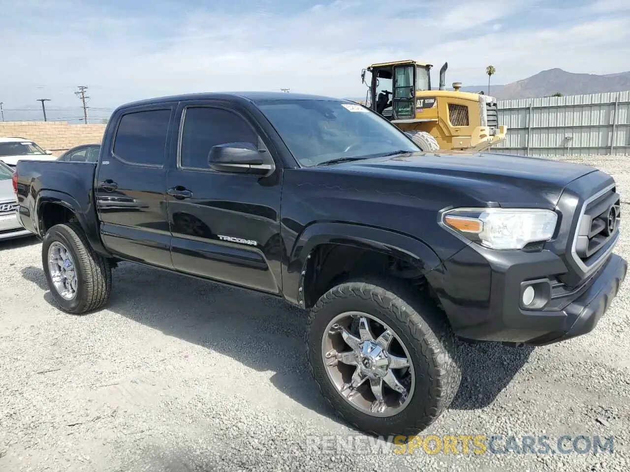 4 Photograph of a damaged car 5TFAX5GN1LX183547 TOYOTA TACOMA 2020