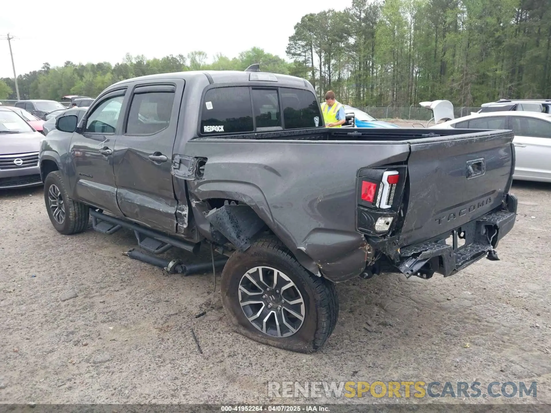 3 Фотография поврежденного автомобиля 5TFAX5GN2LX181385 TOYOTA TACOMA 2020