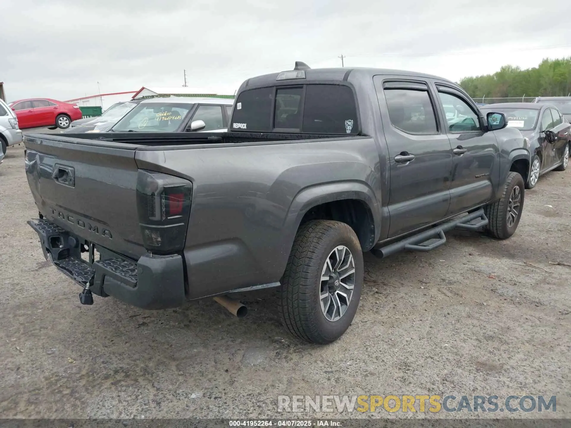 4 Фотография поврежденного автомобиля 5TFAX5GN2LX181385 TOYOTA TACOMA 2020