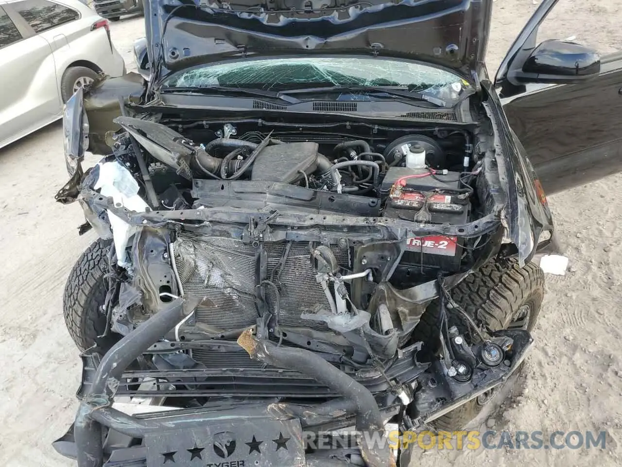 11 Photograph of a damaged car 5TFAX5GN3LX168760 TOYOTA TACOMA 2020
