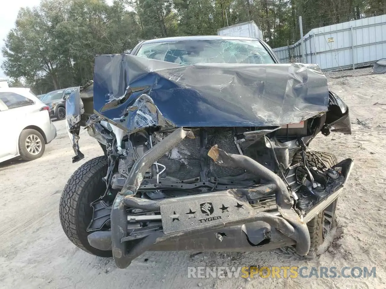 5 Photograph of a damaged car 5TFAX5GN3LX168760 TOYOTA TACOMA 2020