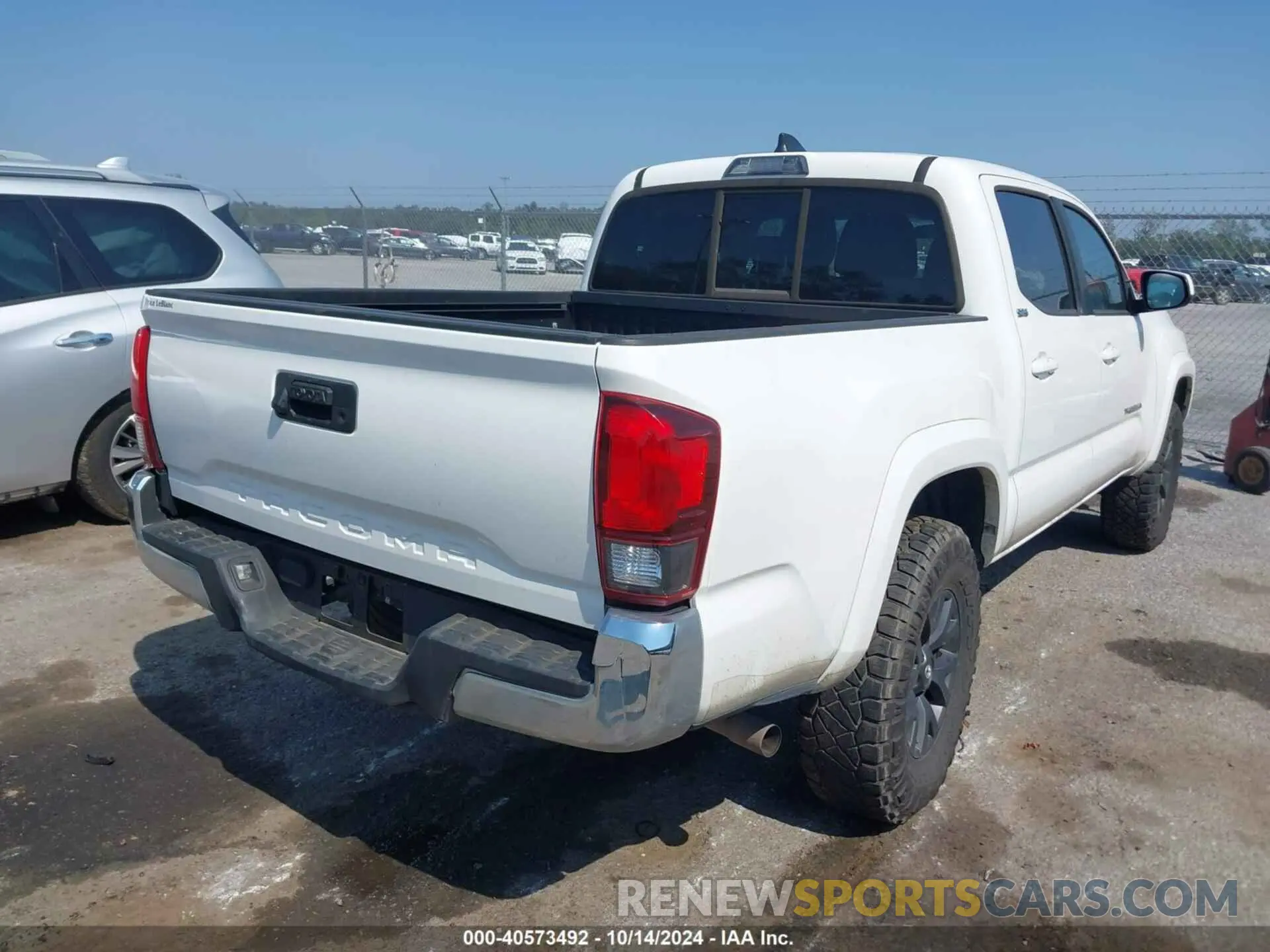 4 Photograph of a damaged car 5TFAX5GN3LX177197 TOYOTA TACOMA 2020