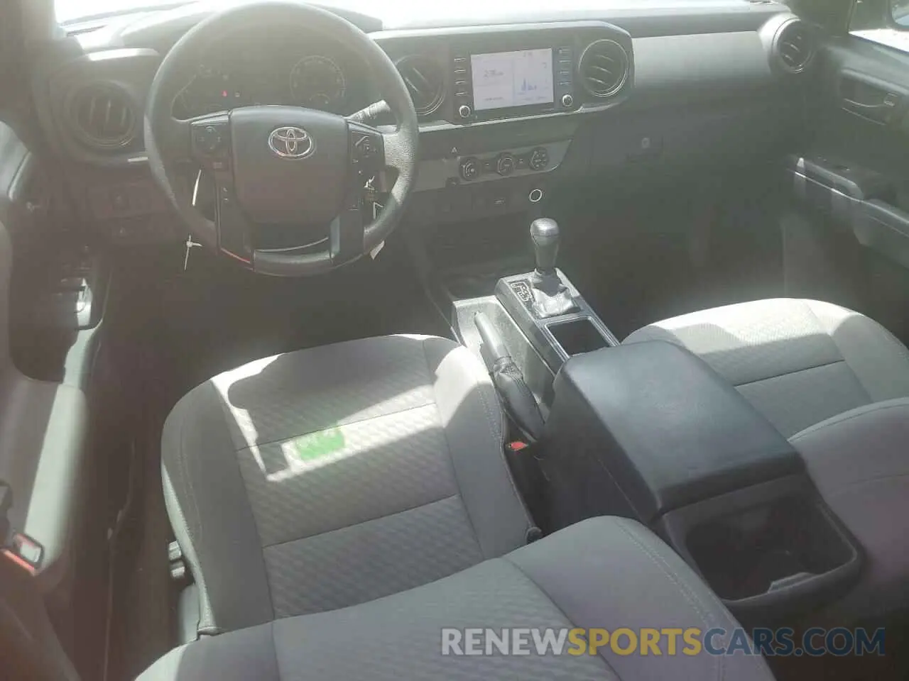 8 Фотография поврежденного автомобиля 5TFAX5GN3LX187762 TOYOTA TACOMA 2020