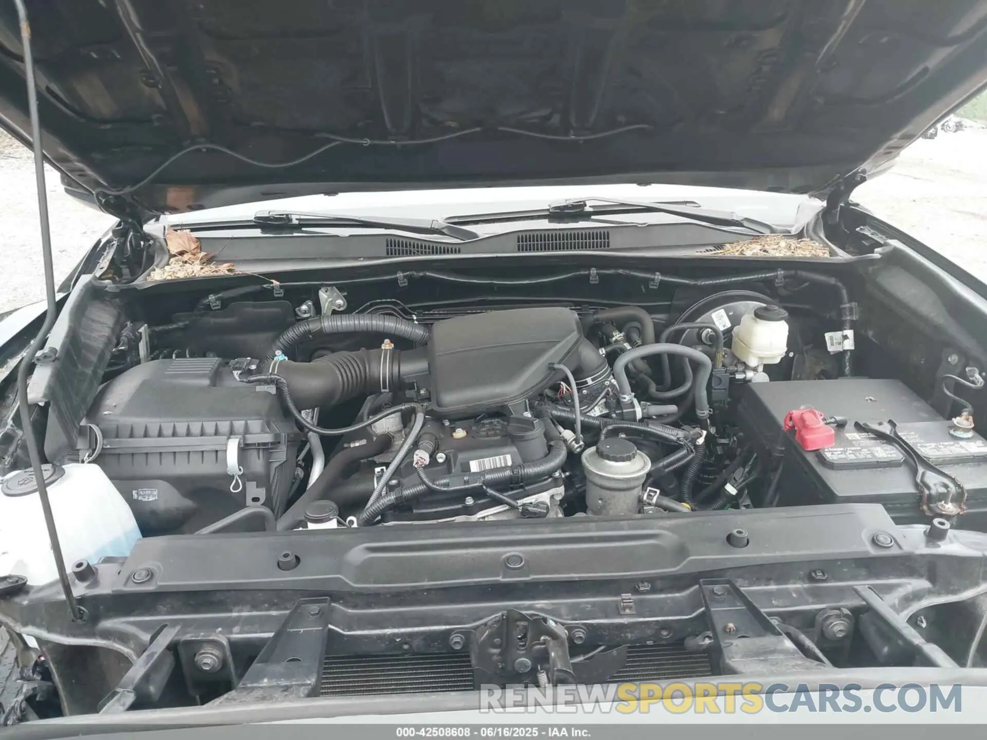 10 Фотография поврежденного автомобиля 5TFAX5GN4LX183977 TOYOTA TACOMA 2020