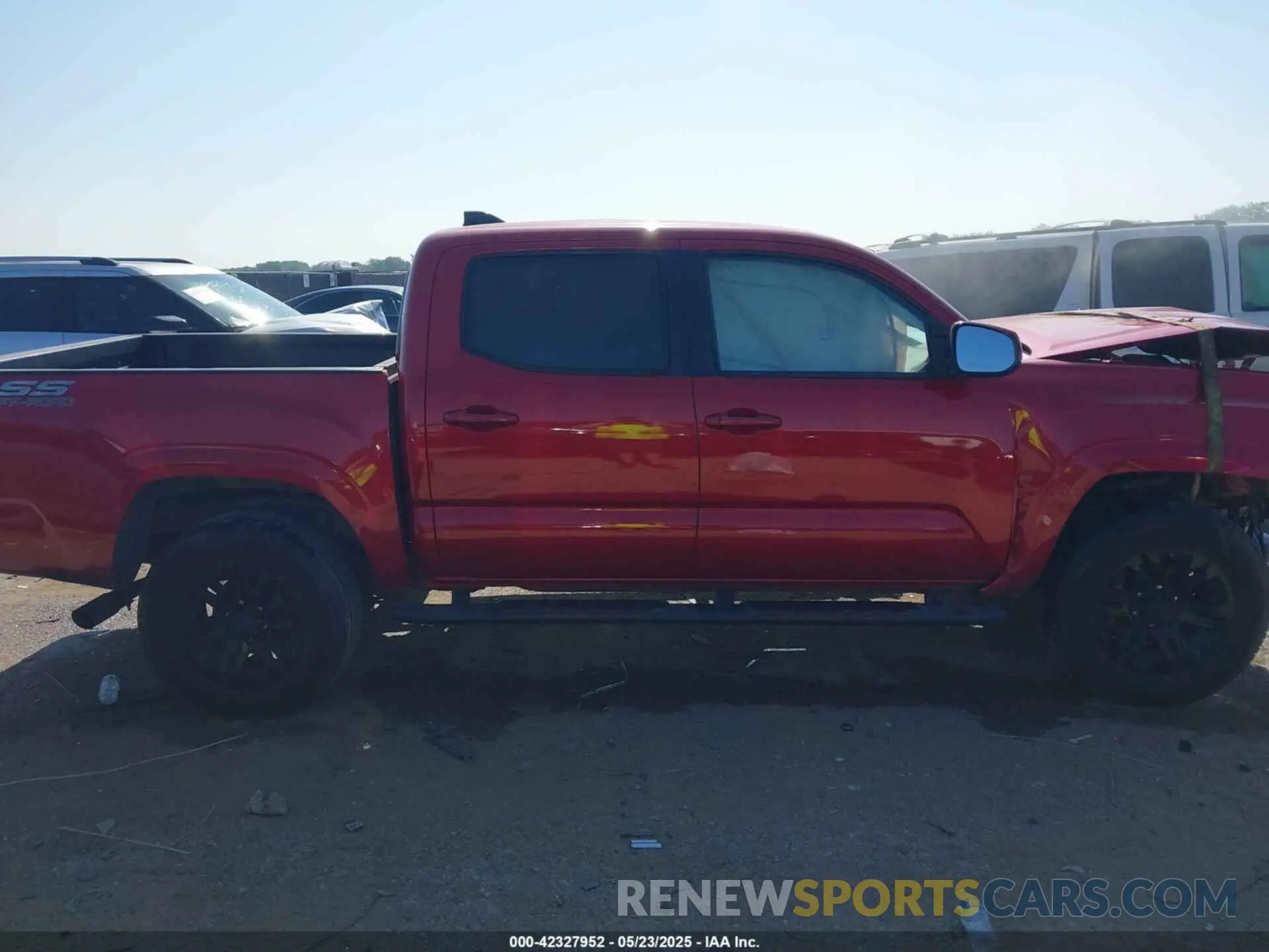 14 Фотография поврежденного автомобиля 5TFAX5GN5LX168257 TOYOTA TACOMA 2020