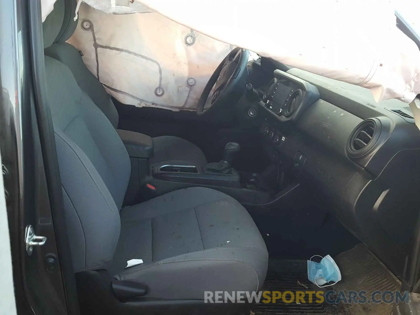 5 Photograph of a damaged car 5TFAX5GN9LX186731 TOYOTA TACOMA 2020
