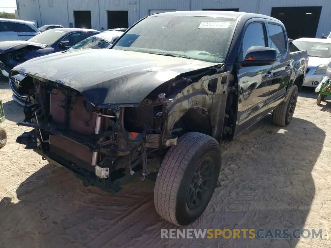 2 Фотография поврежденного автомобиля 5TFAX5GNXLX186723 TOYOTA TACOMA 2020