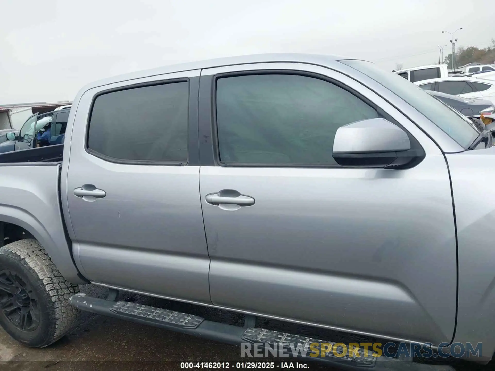 13 Фотография поврежденного автомобиля 5TFAX5GNXLX187855 TOYOTA TACOMA 2020