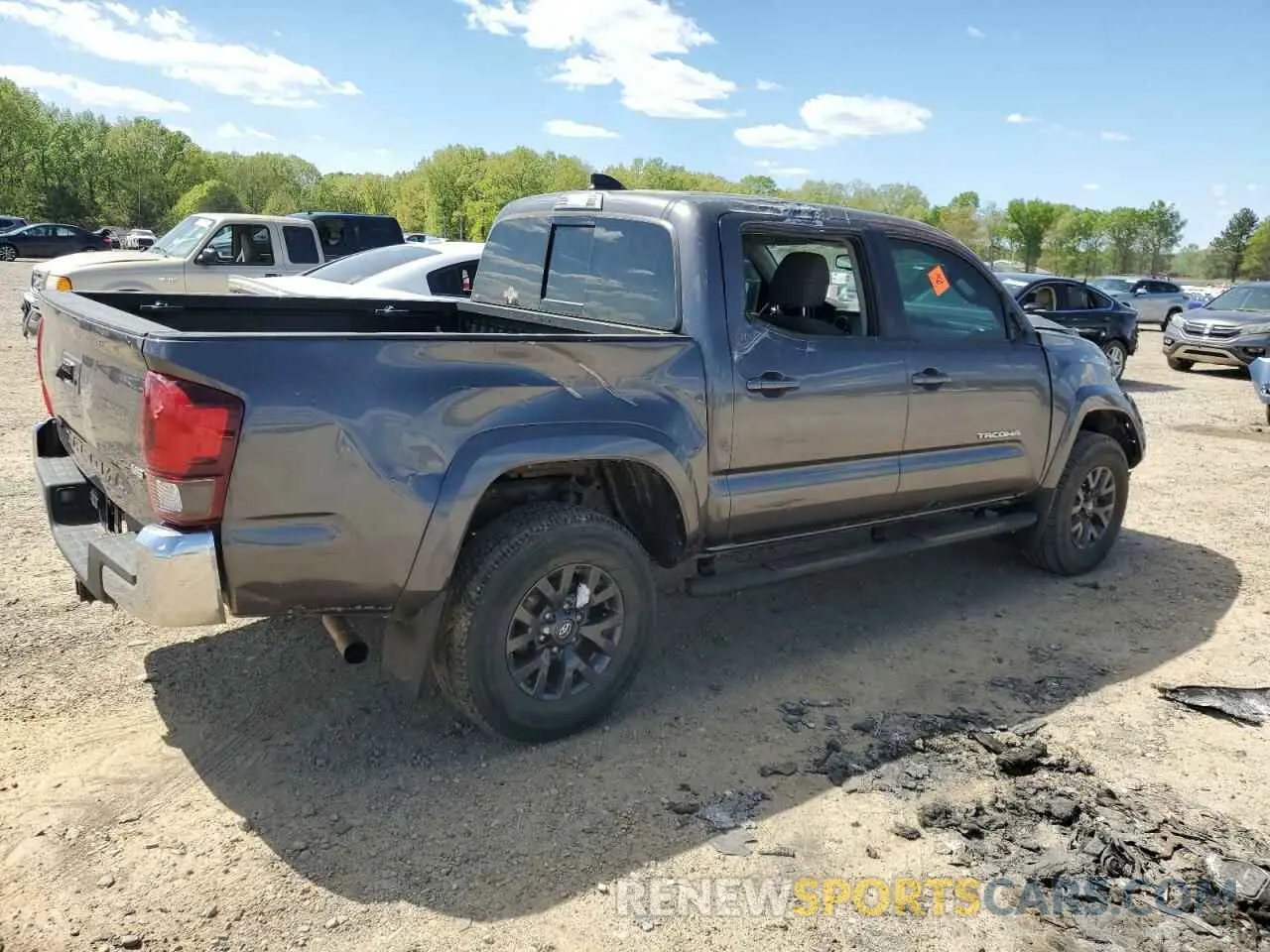 3 Photograph of a damaged car 5TFAZ5CN0LX093399 TOYOTA TACOMA 2020