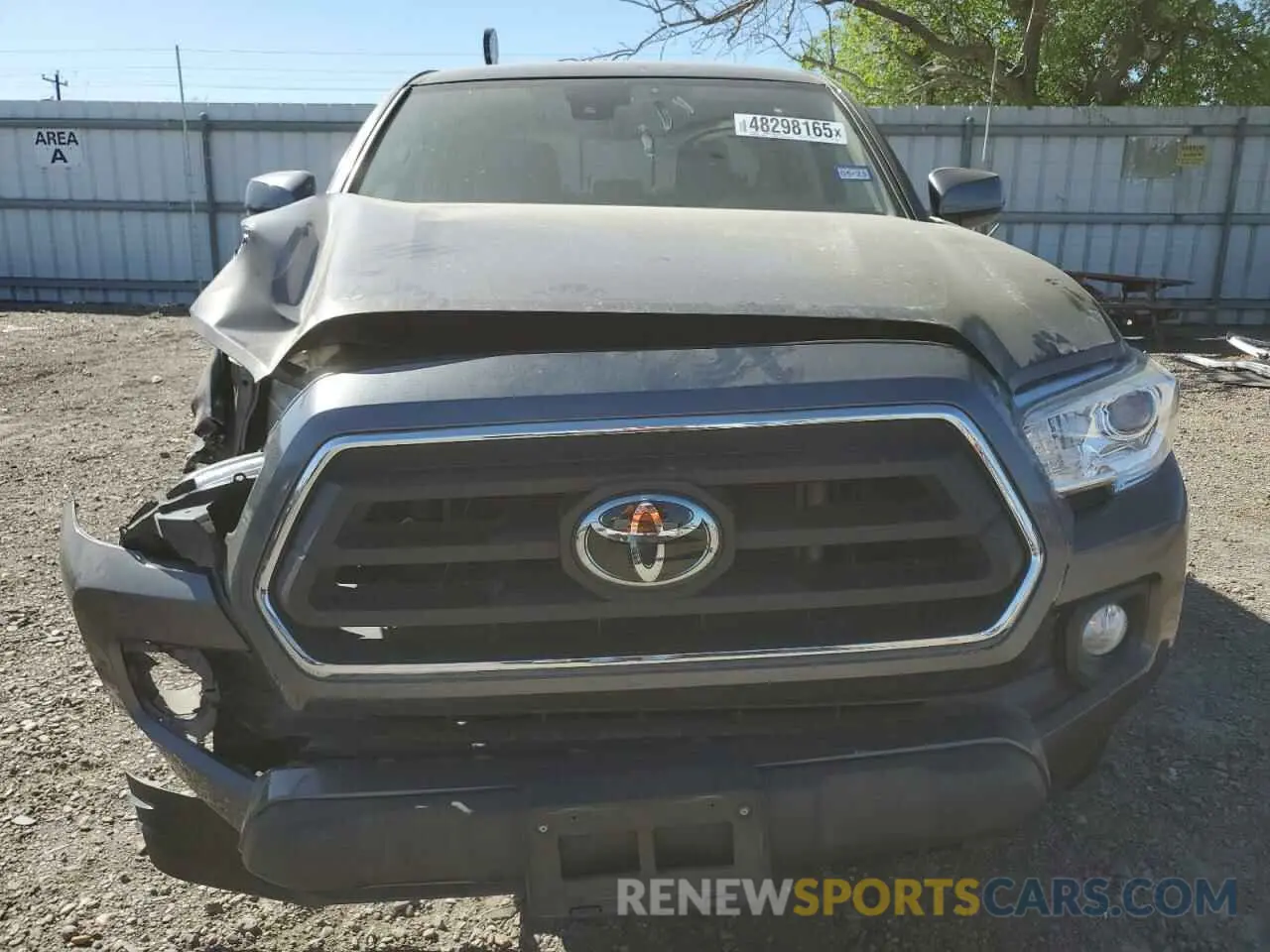5 Photograph of a damaged car 5TFAZ5CN0LX094519 TOYOTA TACOMA 2020