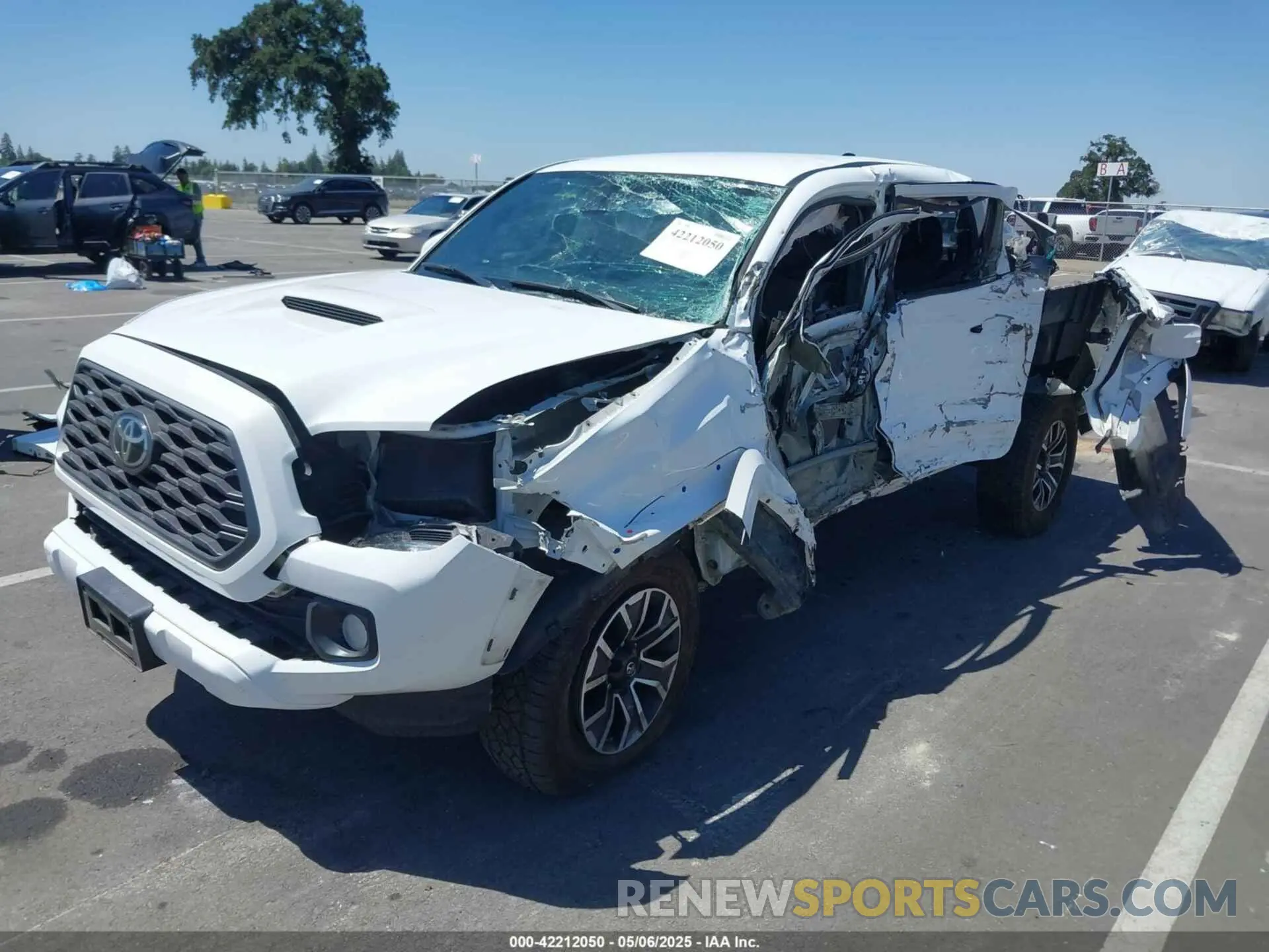 2 Photograph of a damaged car 5TFAZ5CN3LX093798 TOYOTA TACOMA 2020