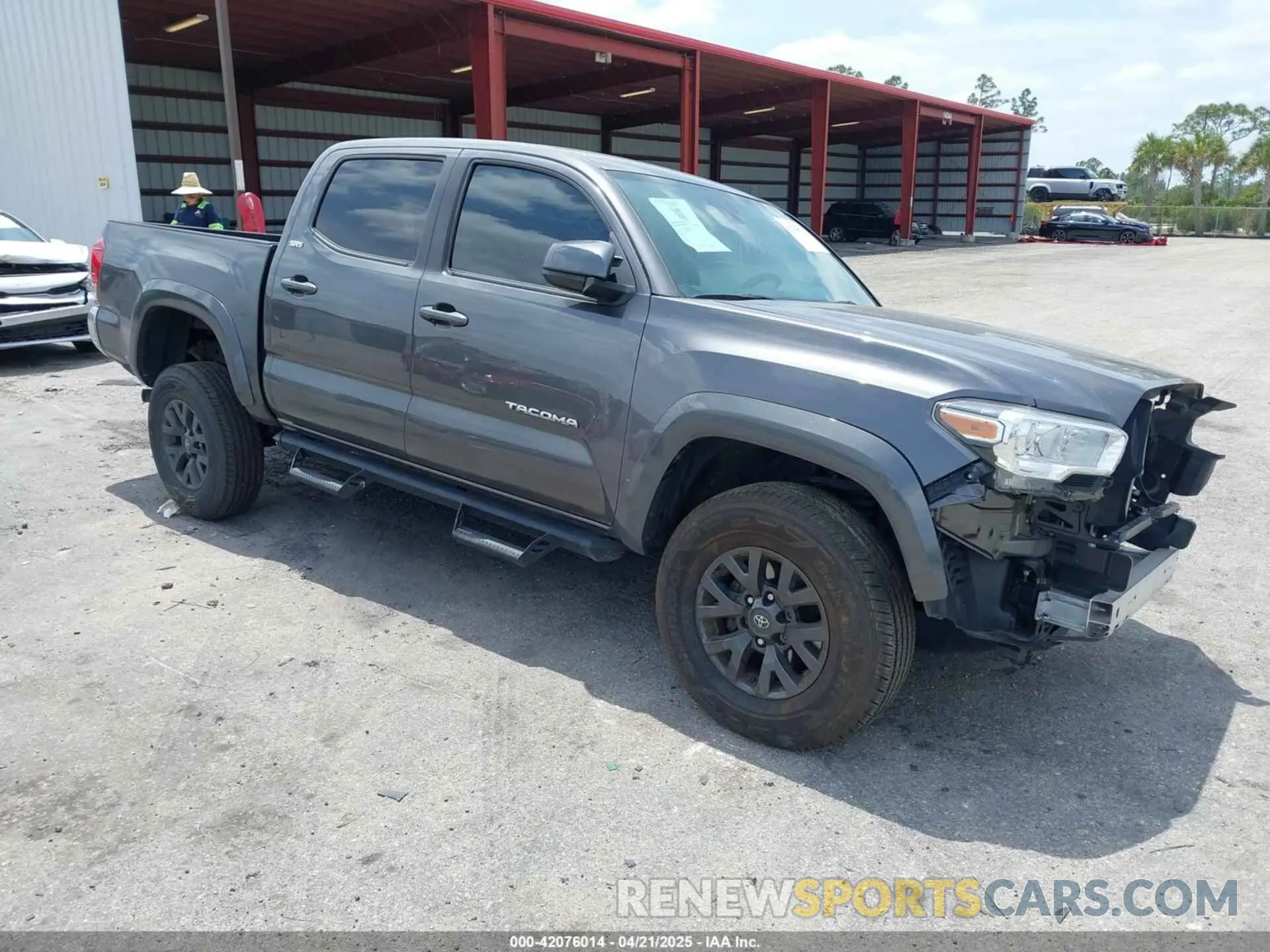 1 Фотография поврежденного автомобиля 5TFAZ5CN4LX091283 TOYOTA TACOMA 2020