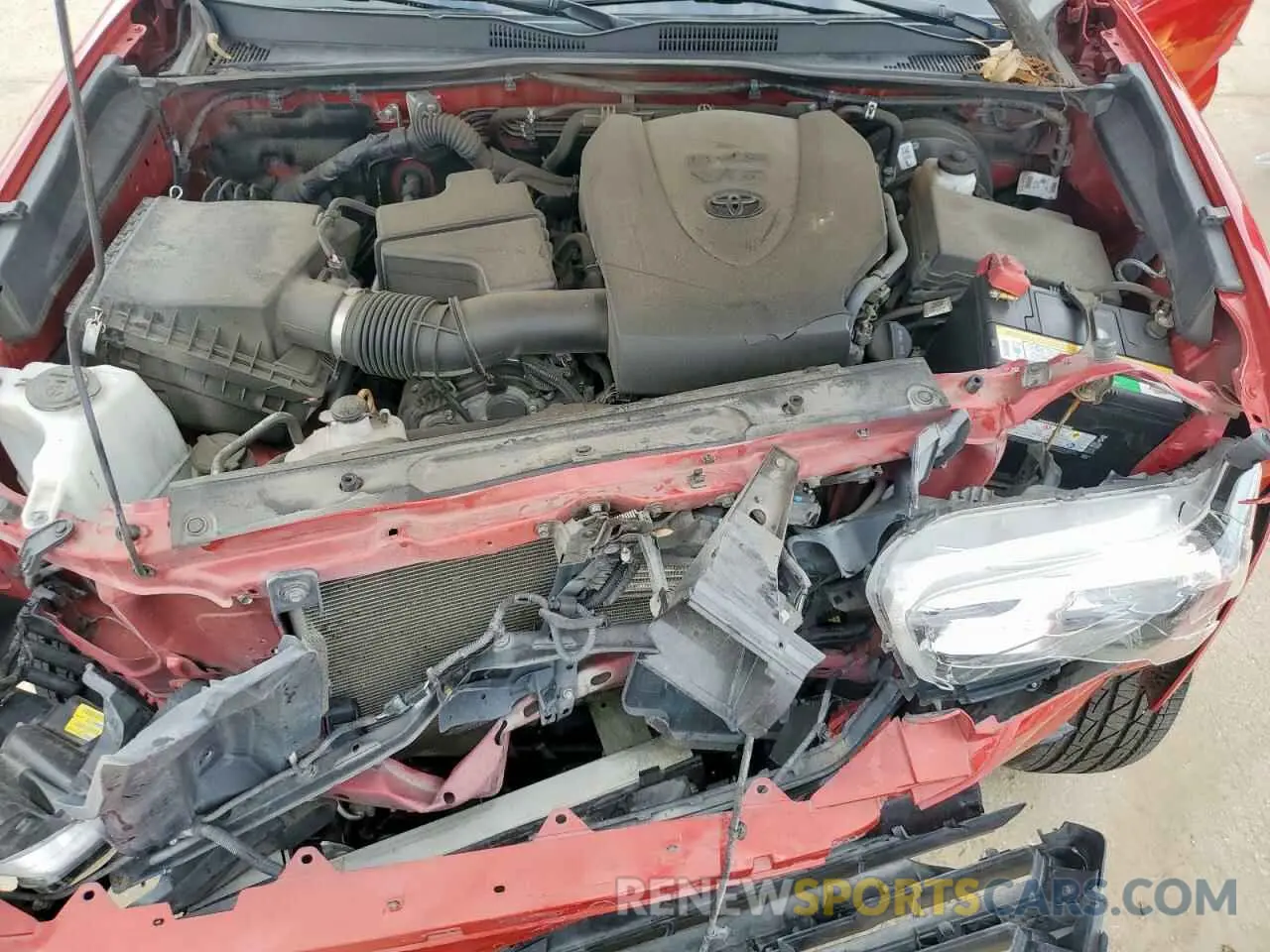11 Photograph of a damaged car 5TFAZ5CNXLX088730 TOYOTA TACOMA 2020