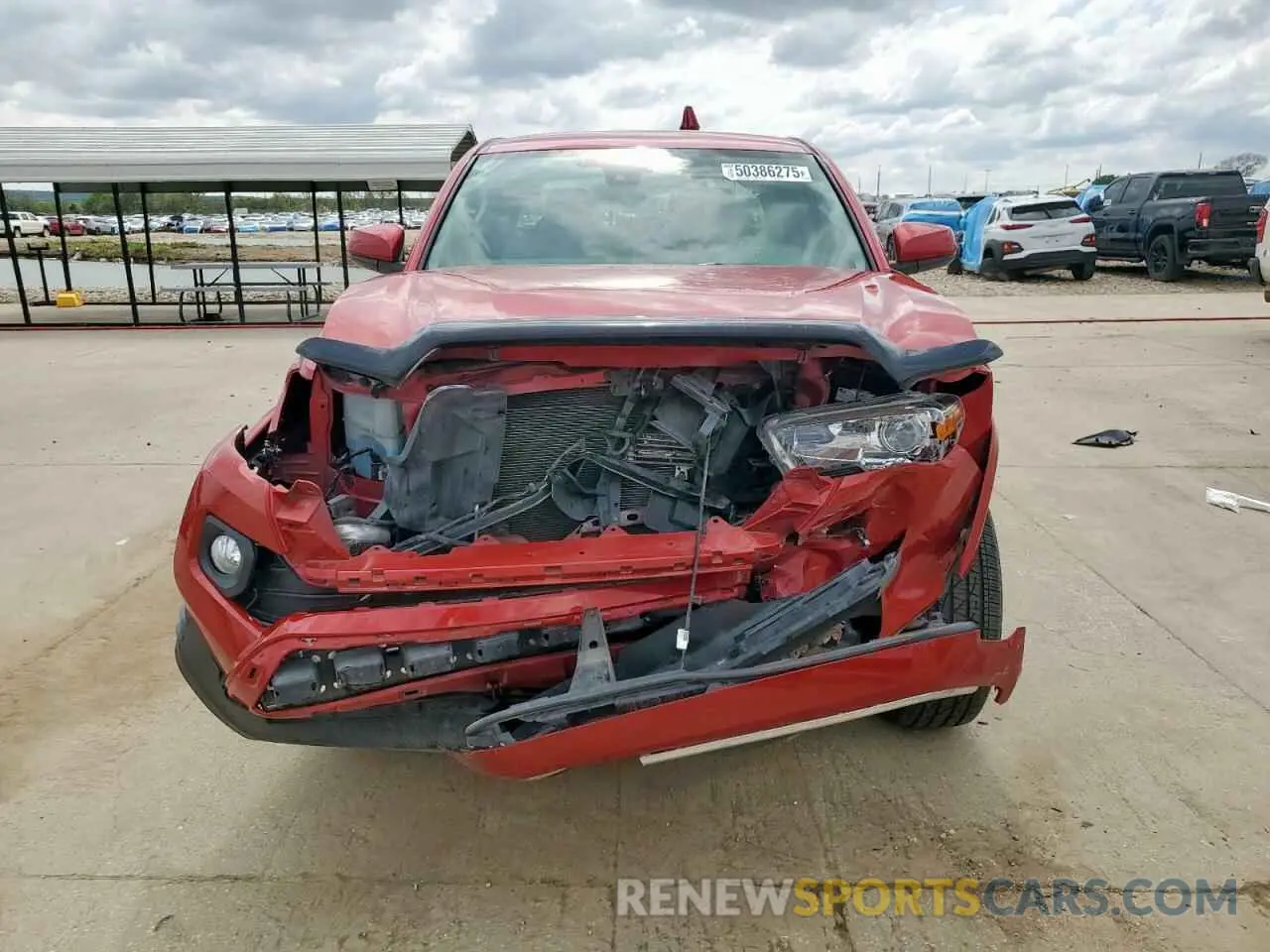 5 Photograph of a damaged car 5TFAZ5CNXLX088730 TOYOTA TACOMA 2020