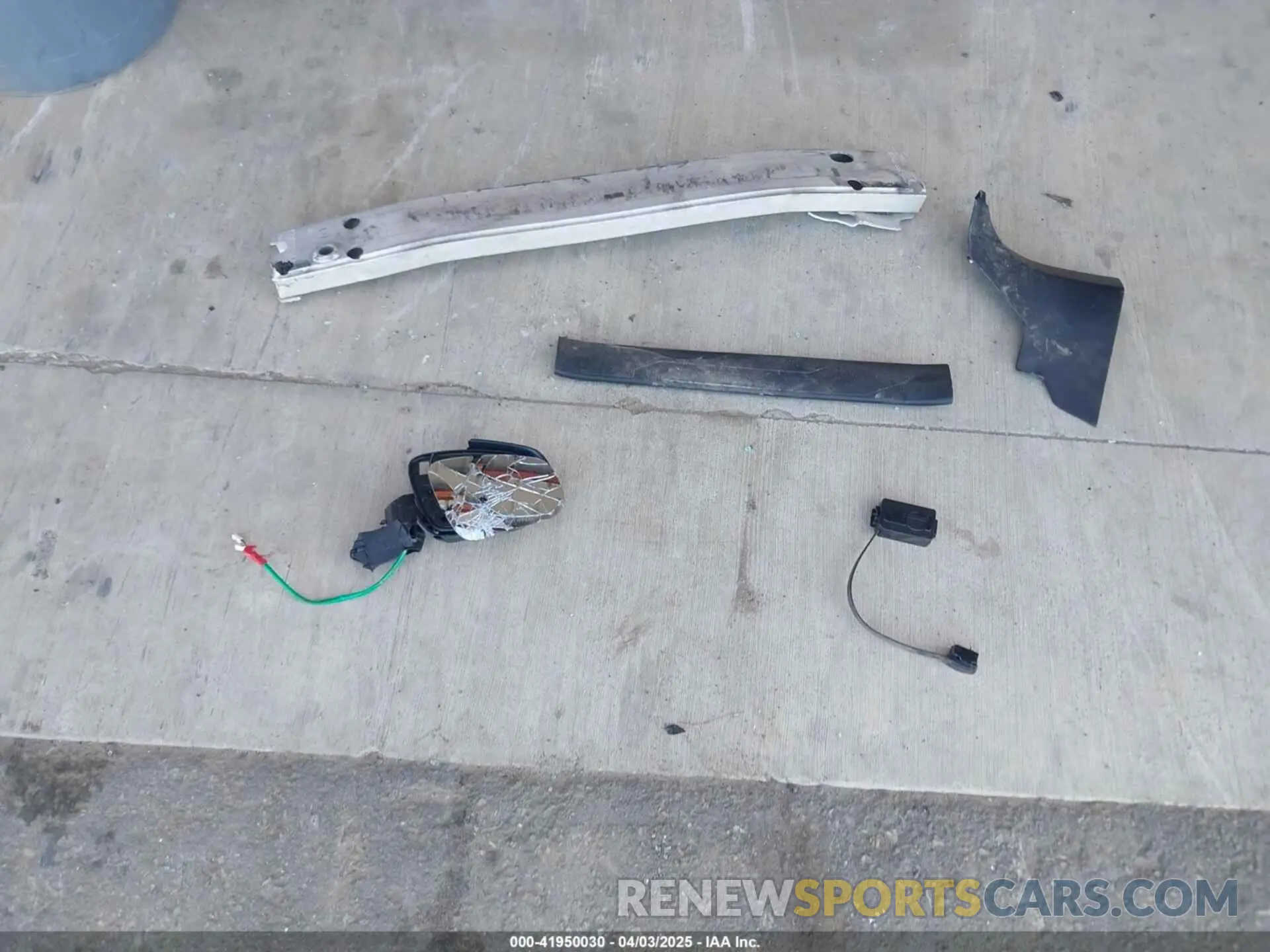 11 Photograph of a damaged car 5TFCZ5AN1LX224058 TOYOTA TACOMA 2020