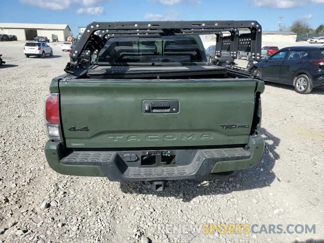 6 Photograph of a damaged car 5TFCZ5AN1LX240423 TOYOTA TACOMA 2020