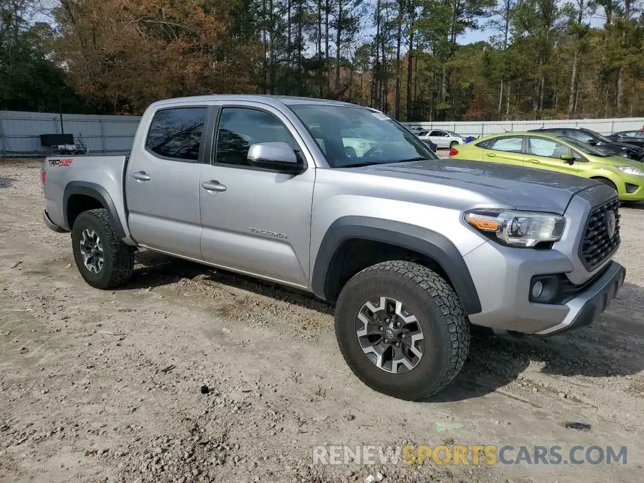 4 Фотография поврежденного автомобиля 5TFCZ5AN4LX225222 TOYOTA TACOMA 2020
