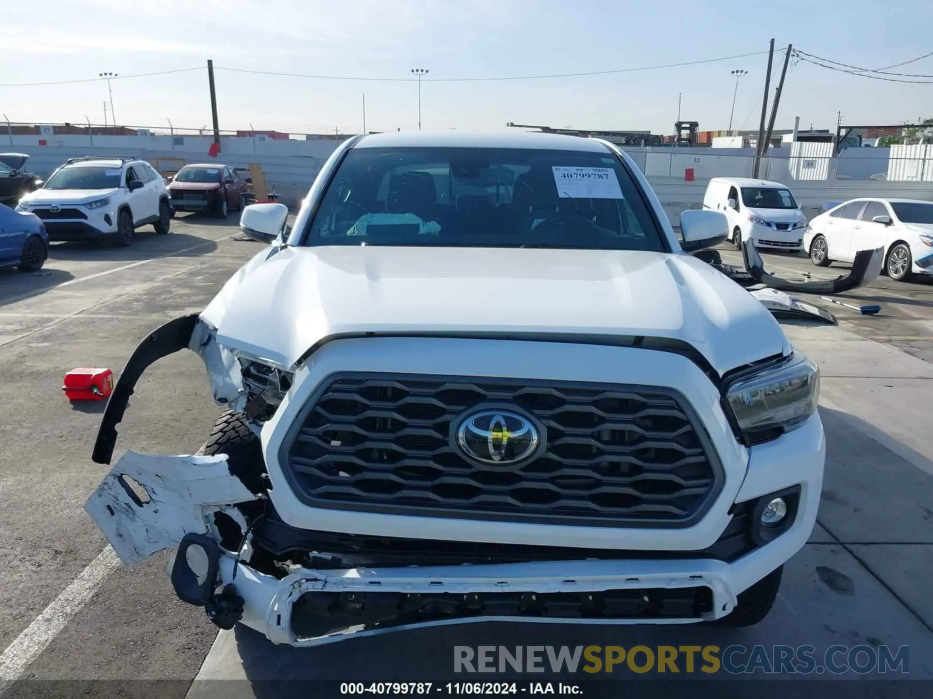 12 Photograph of a damaged car 5TFCZ5AN4LX227116 TOYOTA TACOMA 2020