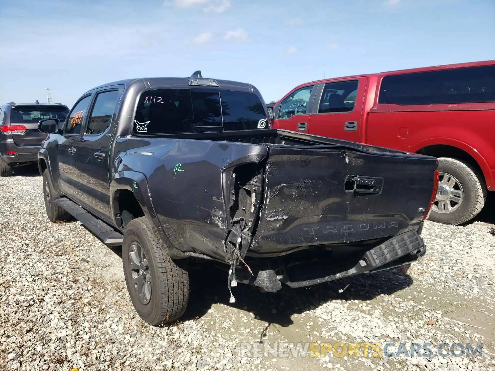 3 Photograph of a damaged car 5TFCZ5AN7LX240443 TOYOTA TACOMA 2020