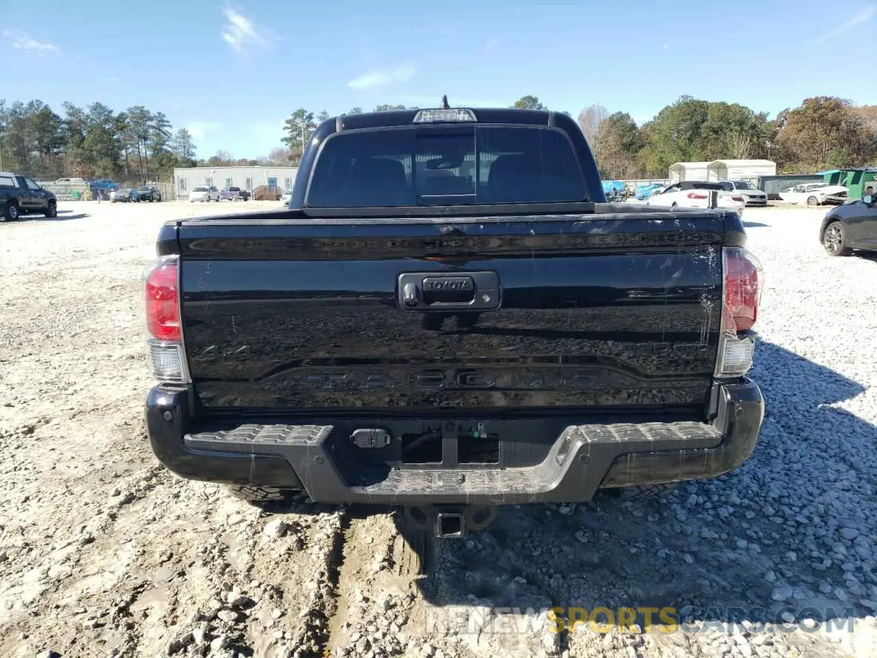 6 Photograph of a damaged car 5TFCZ5ANXLX212331 TOYOTA TACOMA 2020