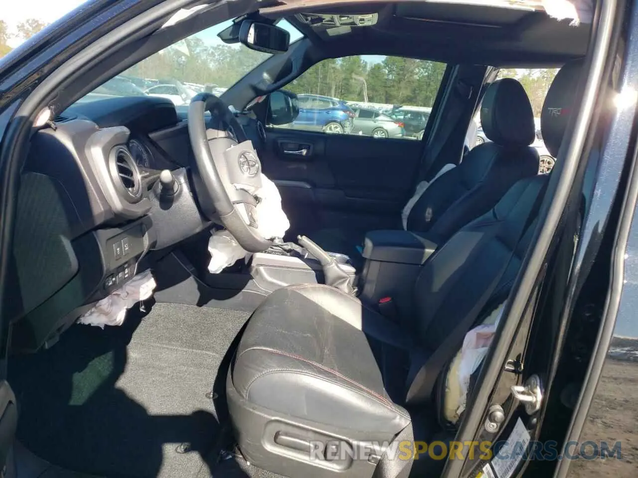 7 Photograph of a damaged car 5TFCZ5ANXLX212331 TOYOTA TACOMA 2020