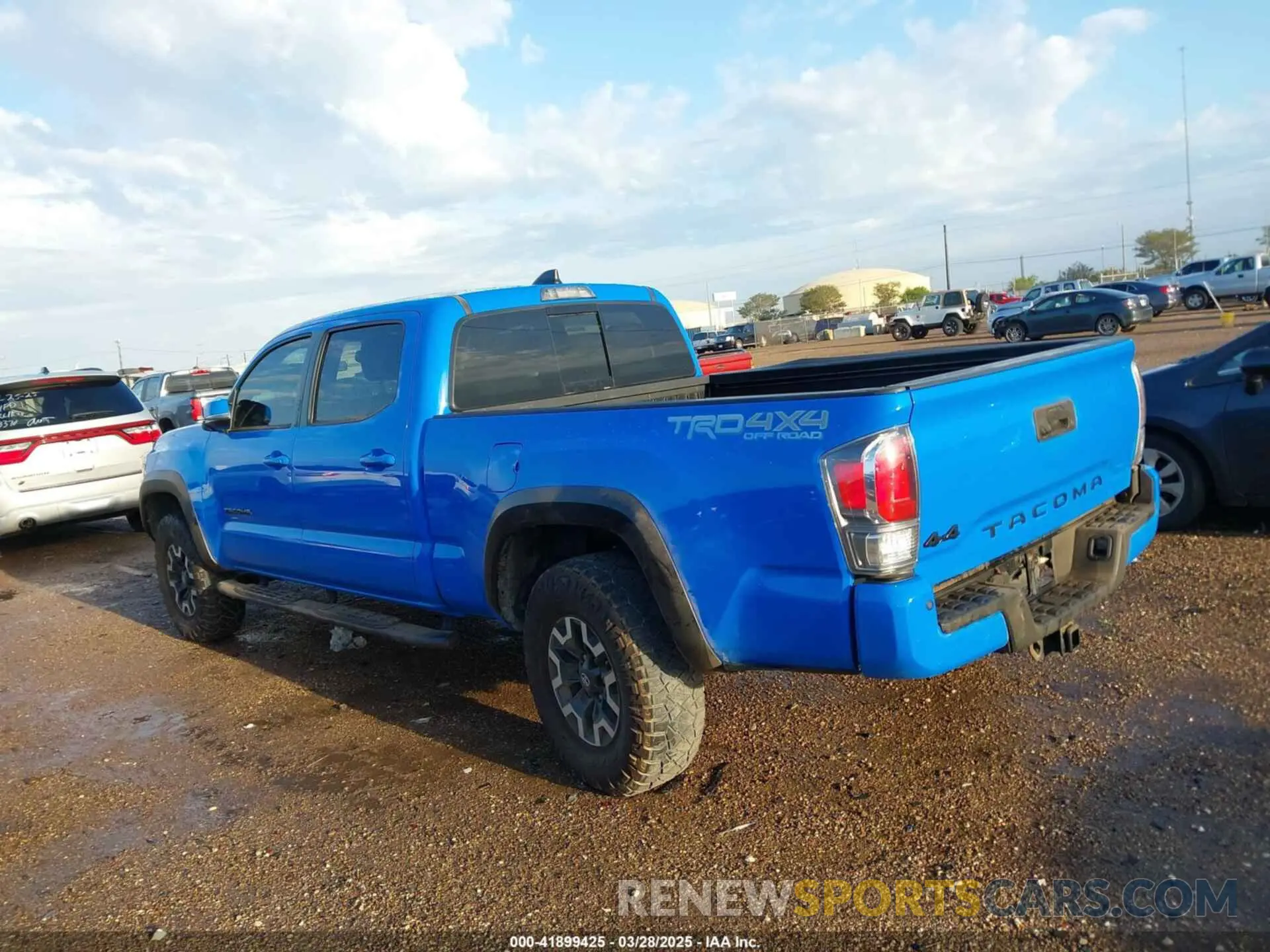 14 Photograph of a damaged car 5TFDZ5BN5LX054628 TOYOTA TACOMA 2020