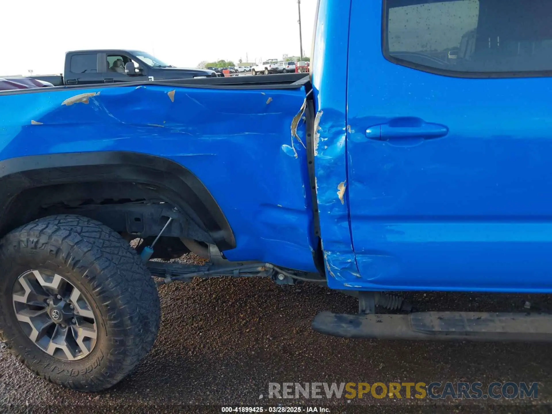 6 Photograph of a damaged car 5TFDZ5BN5LX054628 TOYOTA TACOMA 2020