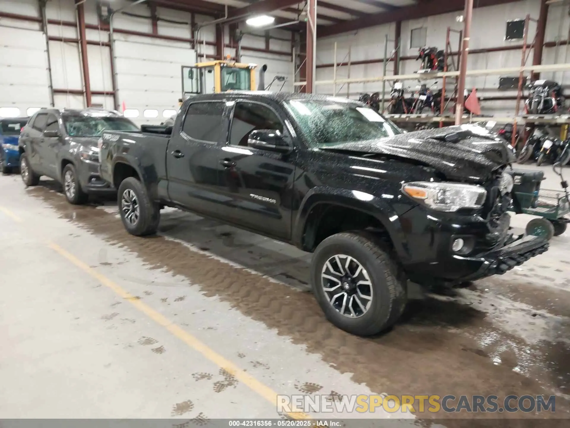 1 Photograph of a damaged car 5TFDZ5BN8LX052517 TOYOTA TACOMA 2020